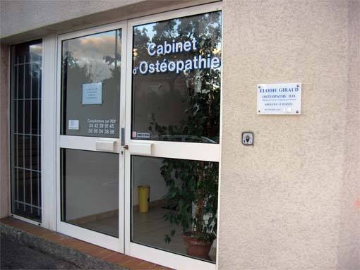 Photo de l'entrée du cabinet du 2 allée des amandiers 13090 Aix-en-Provence